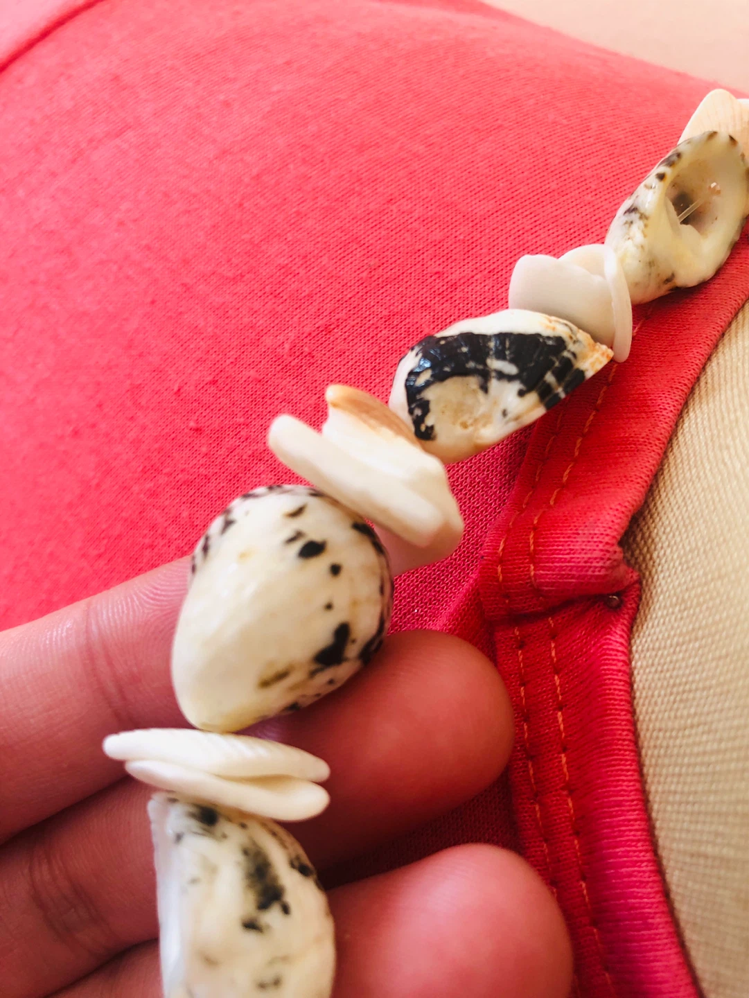 Vintage Hawaiian Shell and Wood Beaded Necklace - photo 2