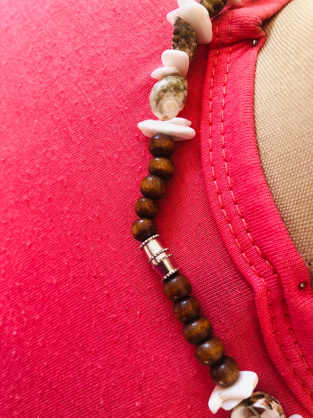 Vintage Hawaiian Shell and Wood Beaded Necklace - photo 3
