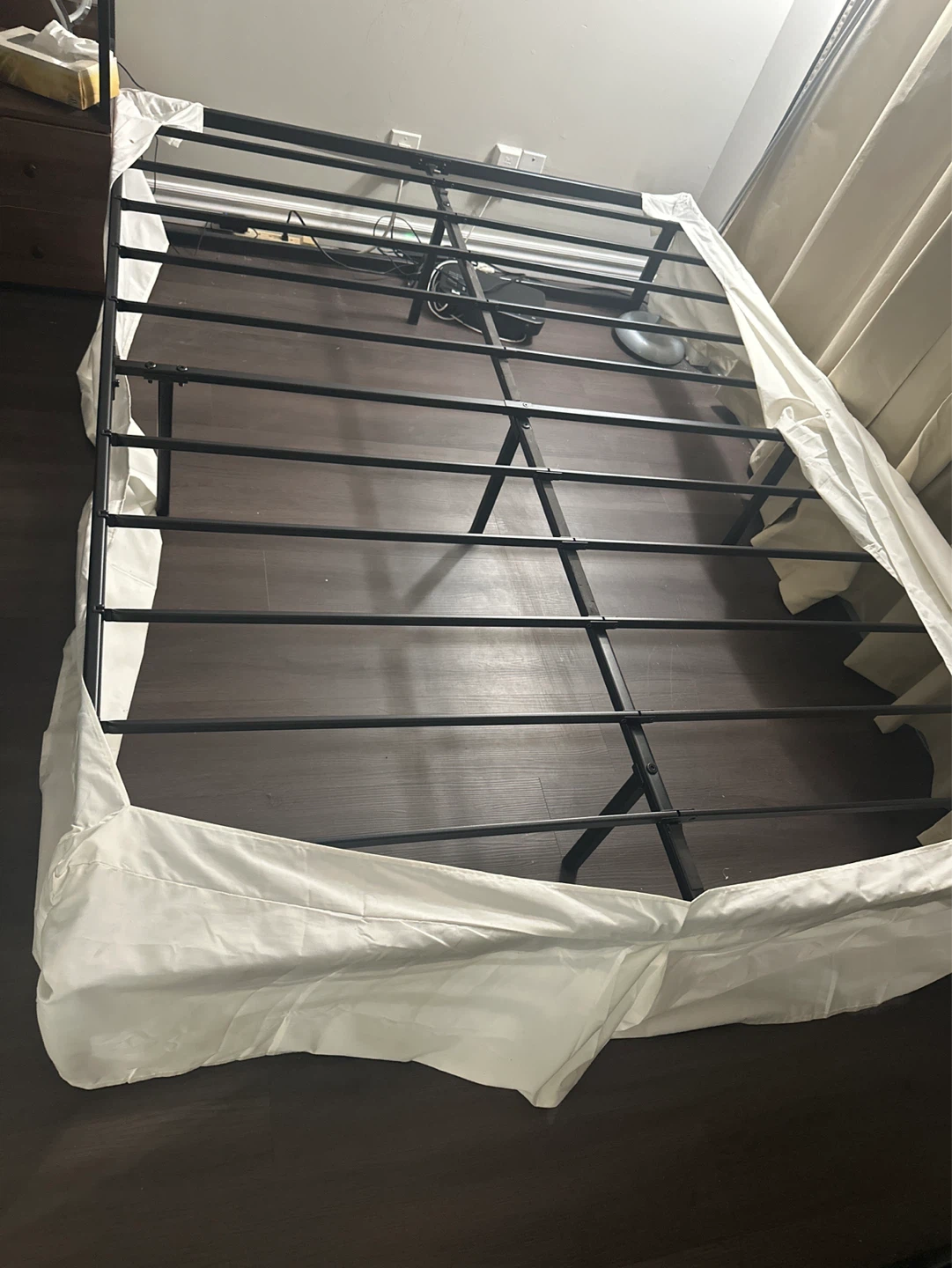Black Metal Queen size Bed Frame
