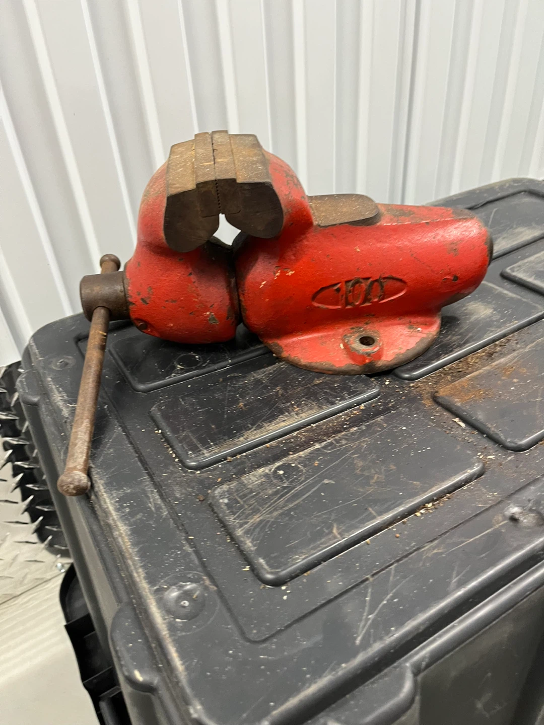 Red York 100 Bench Vise