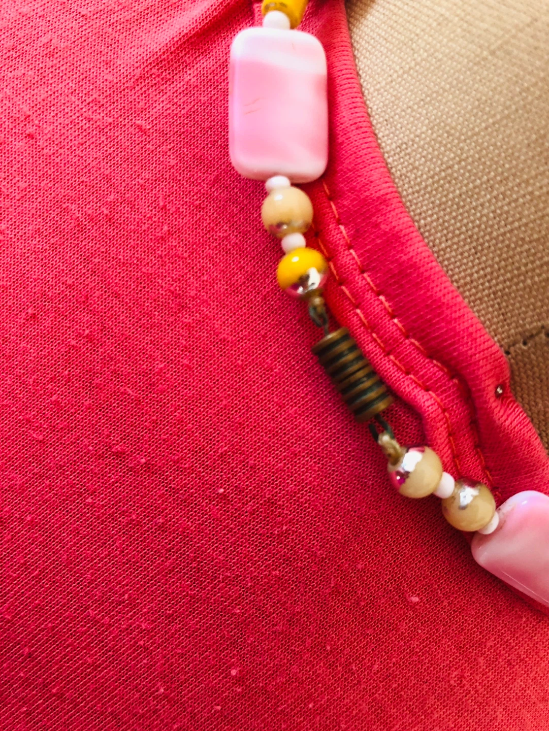 Pink and White Beaded Necklace - photo 3