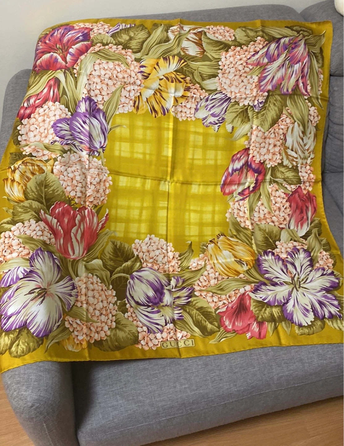Authentic GUCCI Silk Scarf - photo 2