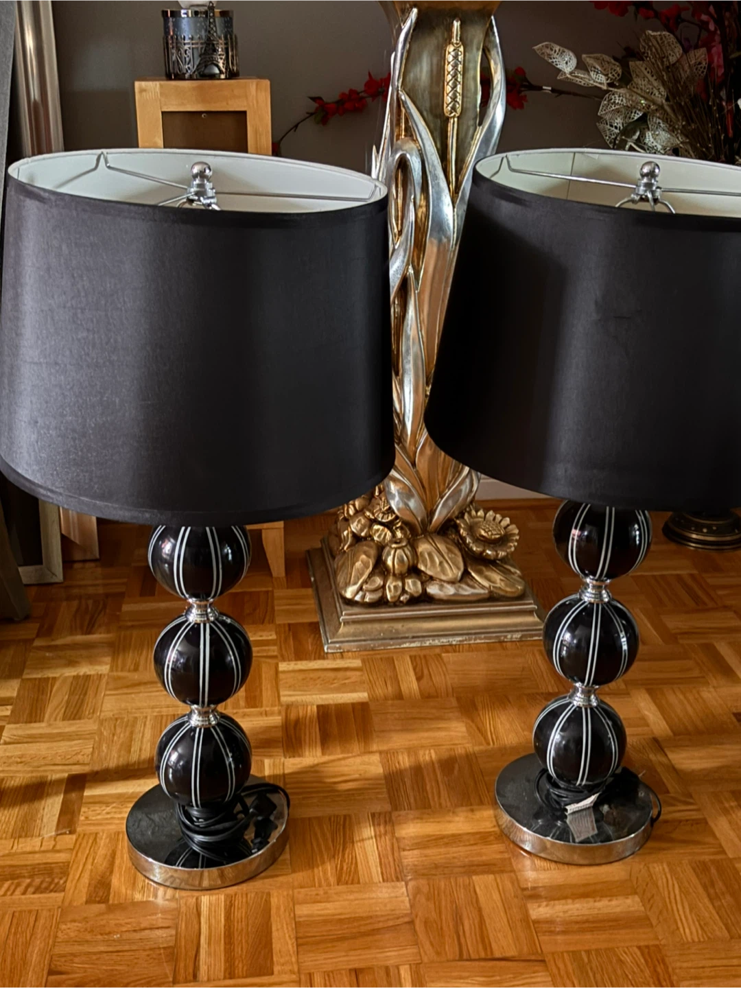 🌱Pair of Black Ball Accent Table Lamps - photo 2