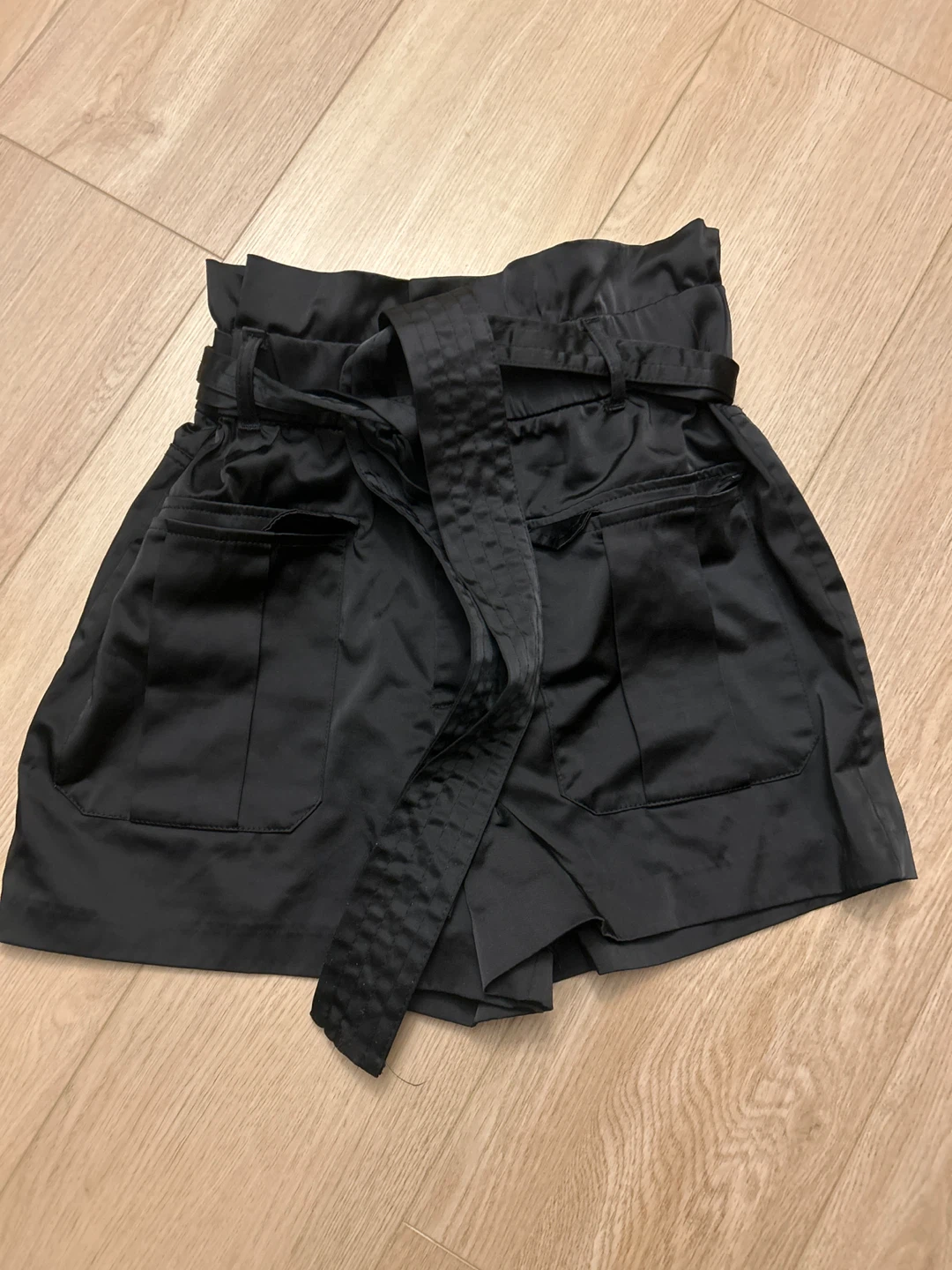 Zara Black High-Waisted Paperbag Shorts Size S