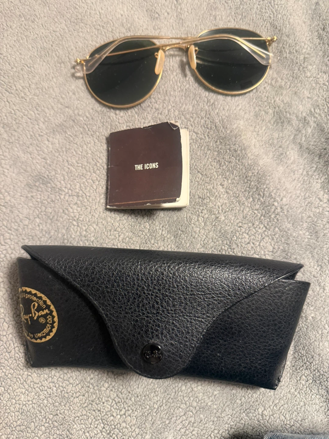 Ray-Ban Sunglasses with Case