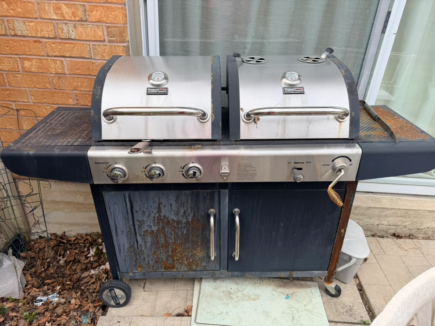 Royal Gourmet Propane BBQ Grill - photo 3