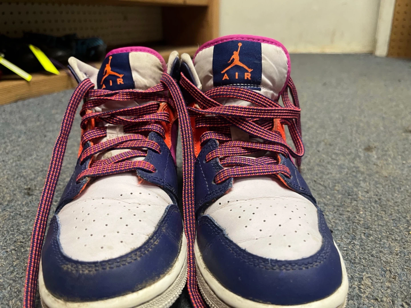 Nike Air Jordan pink white and blue size 3 - photo 4