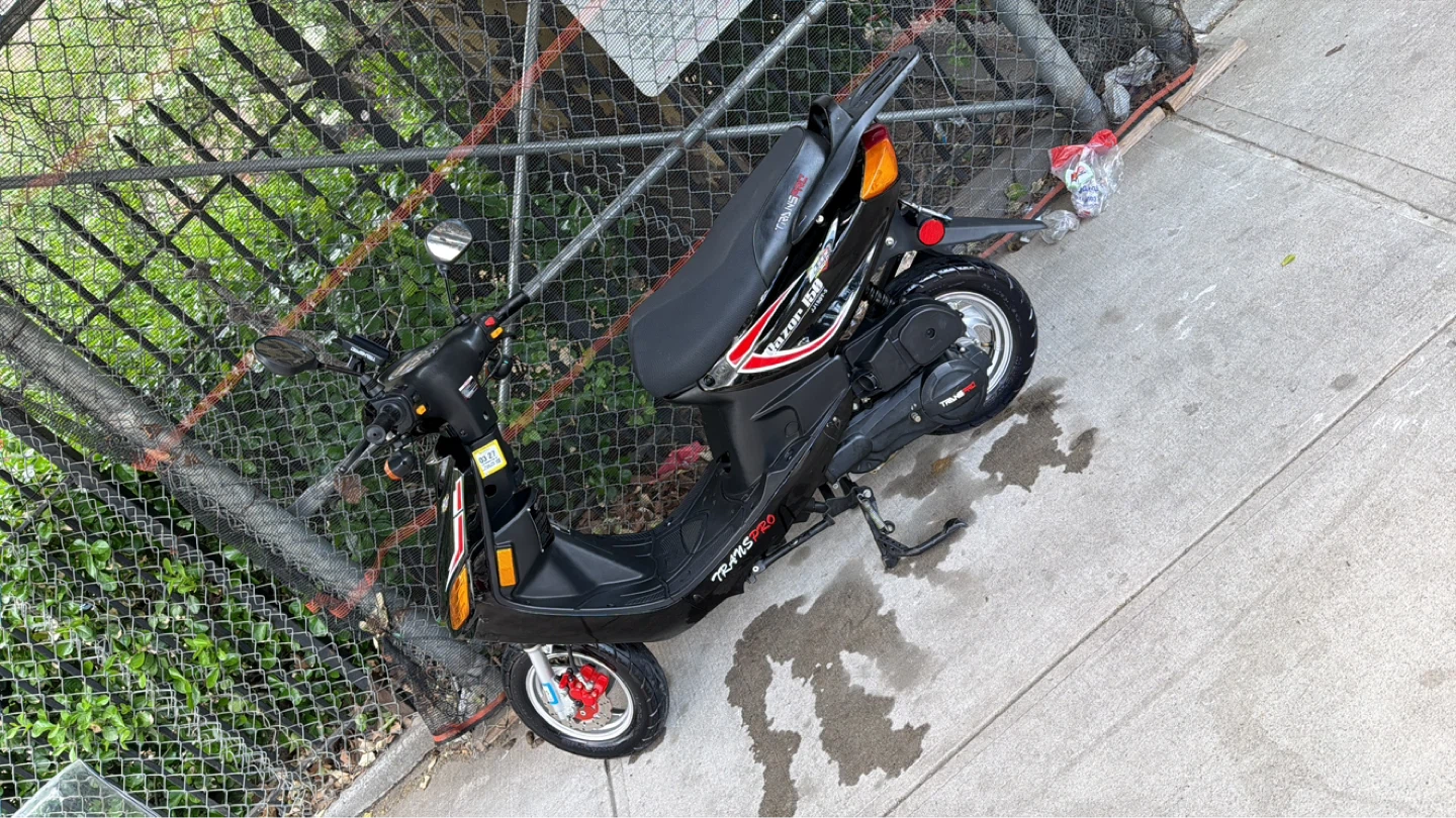 Black TransPro 150cc Scooter - photo 4