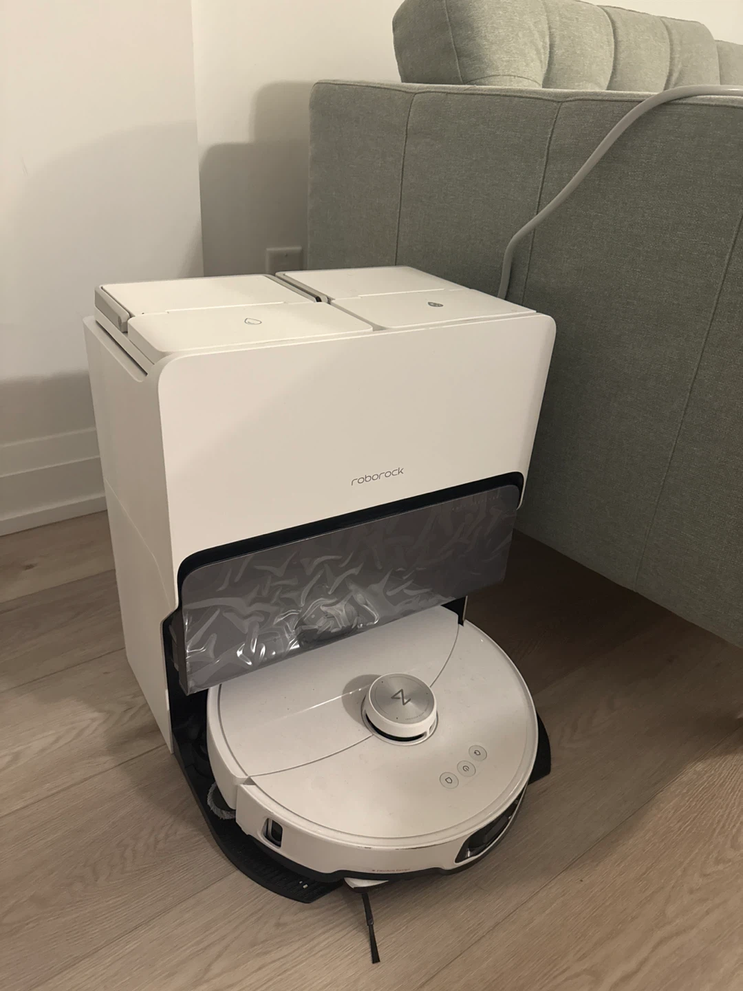 Roborock Robot Vacuum and Mop Station
