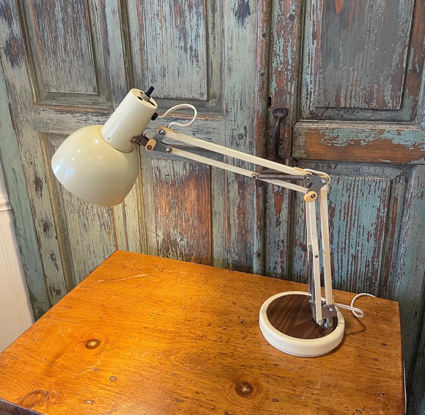 Vintage Adjustable Desk Lamp - photo 3
