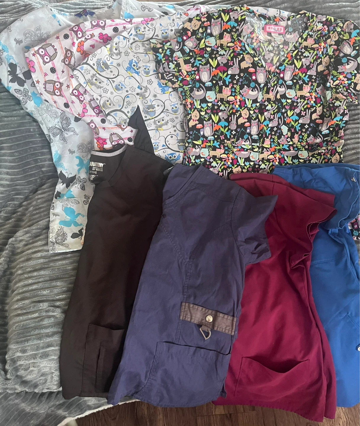 Scrub Tops - Various Prints and Solid Colors - photo 2