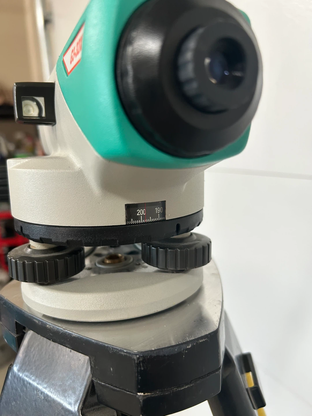 G3-32X Automatic Level with Bench-Mark Tripod - photo 4