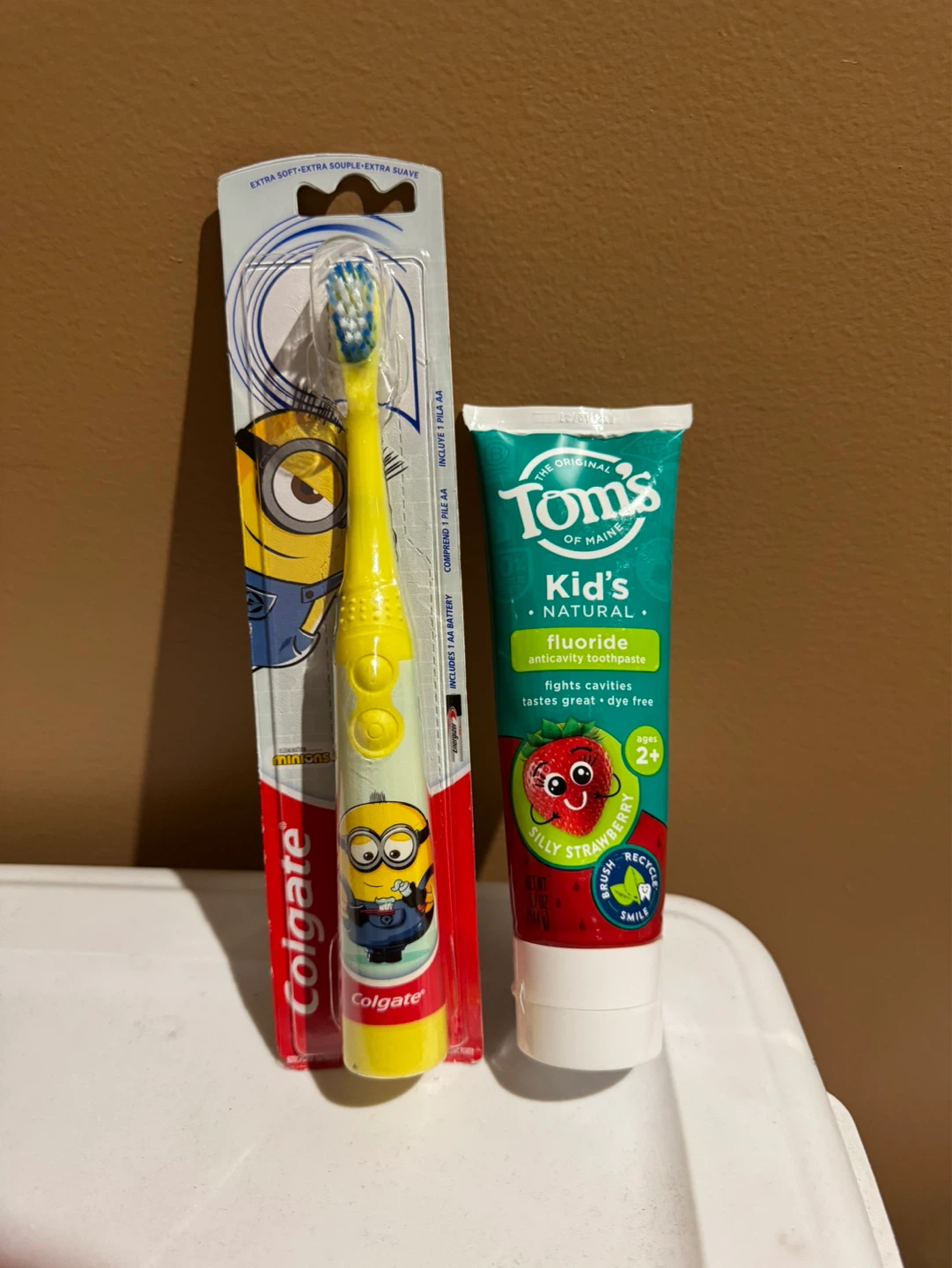 Colgate Kids electric toothbrush& Tom's Toothpaste