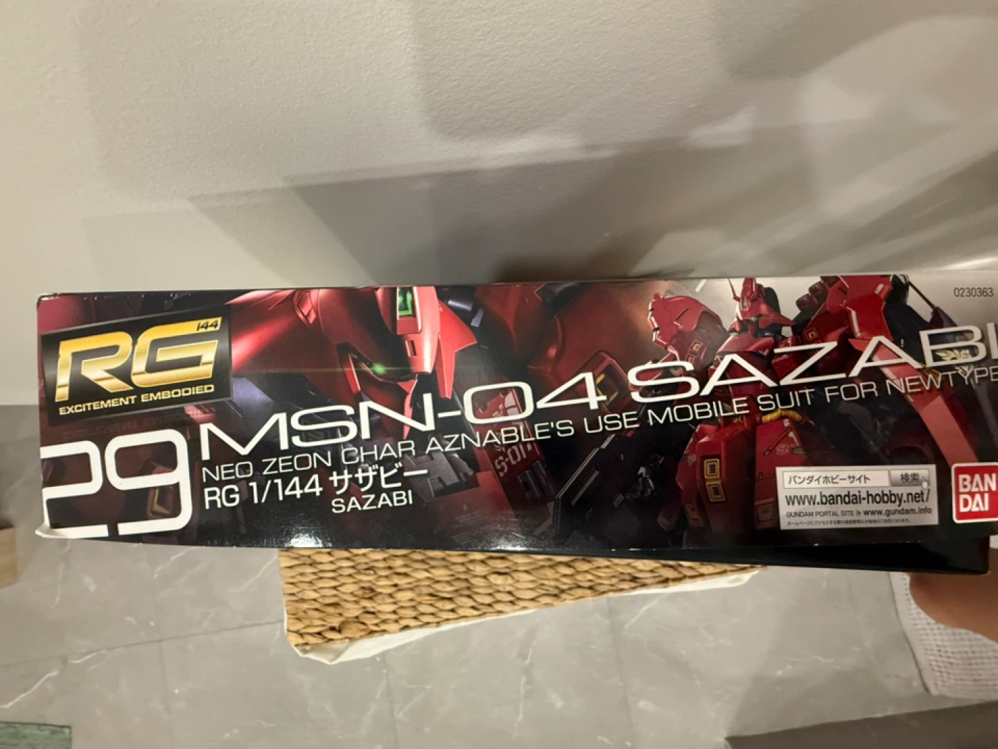 Real Grade (RG) Sazabi Gundam model kit - photo 2