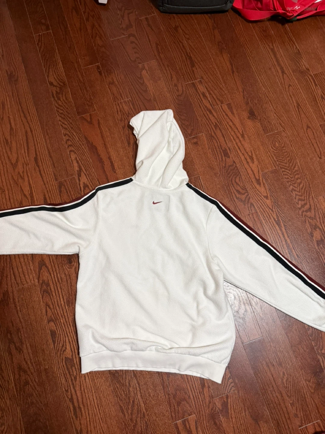Nike LeBron Crown Logo Hoodie (Medium size) - photo 2