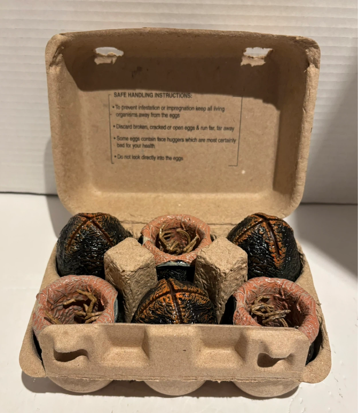 Alien LV-426 Cage-Free Eggs & Facehuggers - photo 3