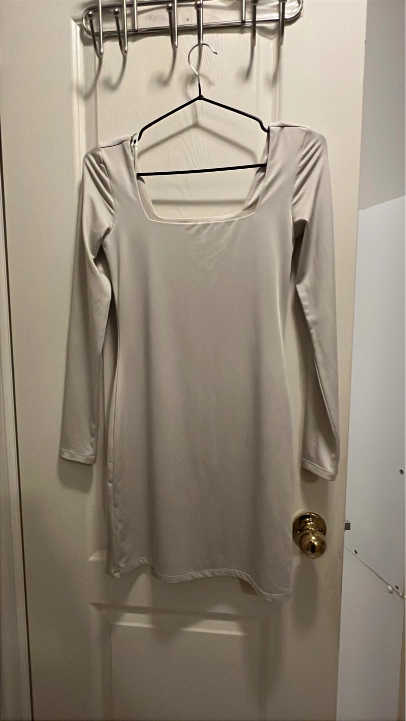 SWS CONTOUR Long Sleeve Dress M/M
