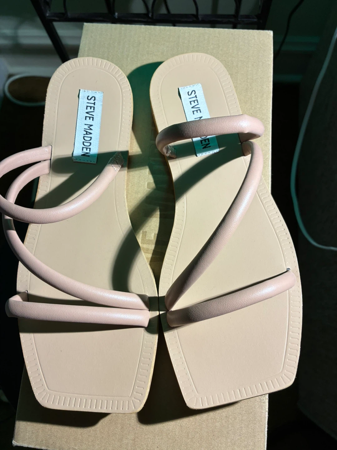 Steve Madden Nikky Nude Flat Sandals Size 6.5