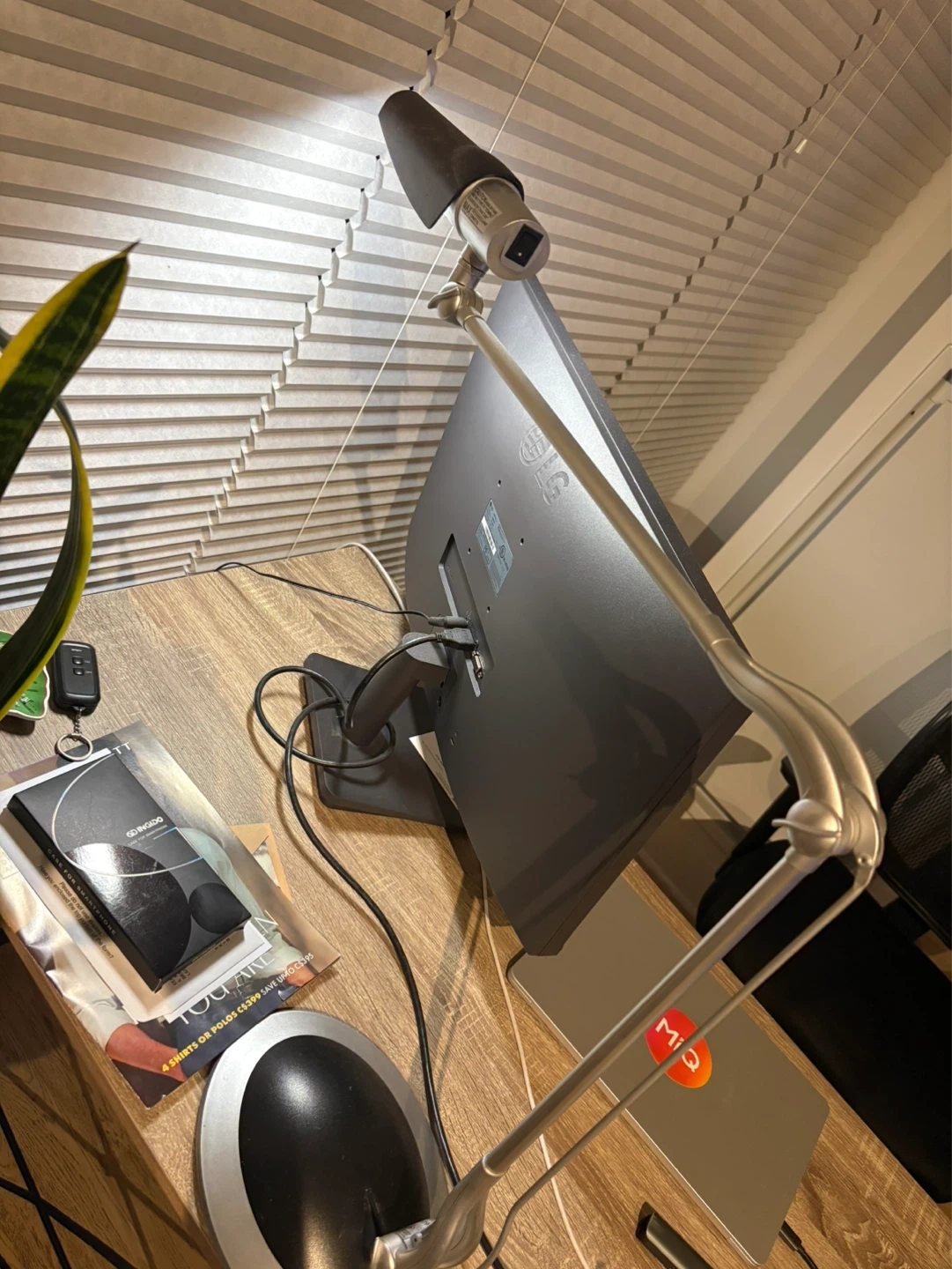 Adjustable LED Desk Lamp - photo 3