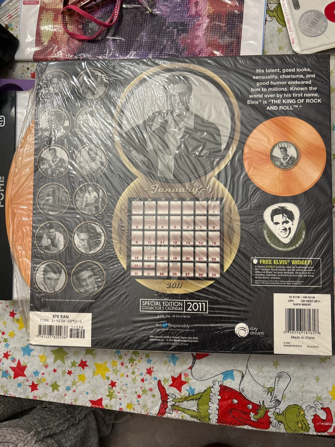 Elvis Gold  Special Edition Collector's Calendar 2011 - photo 2