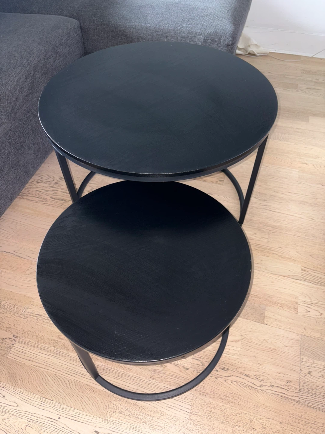 Set of 2 Black Nesting Coffee Tables