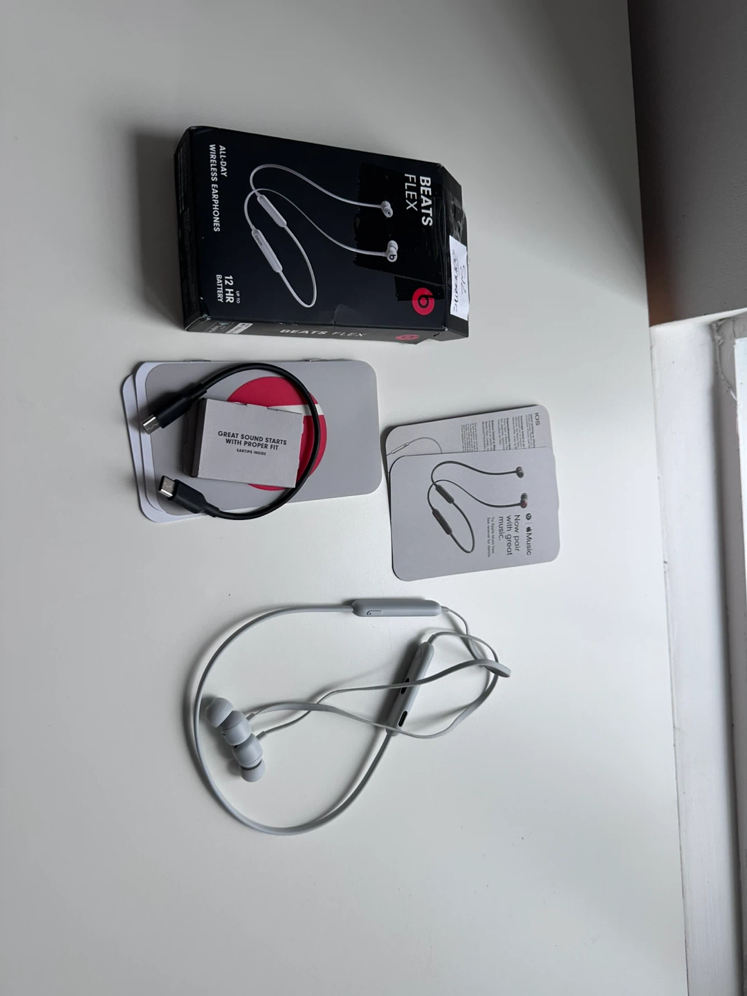 Beats Flex All-Day Wireless Earphones - Grey - photo 2