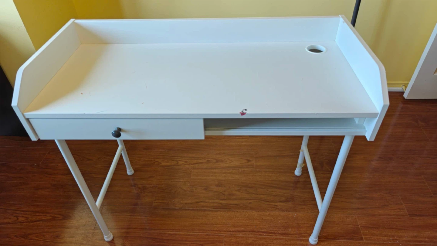 IKEA HA UGA White Desk