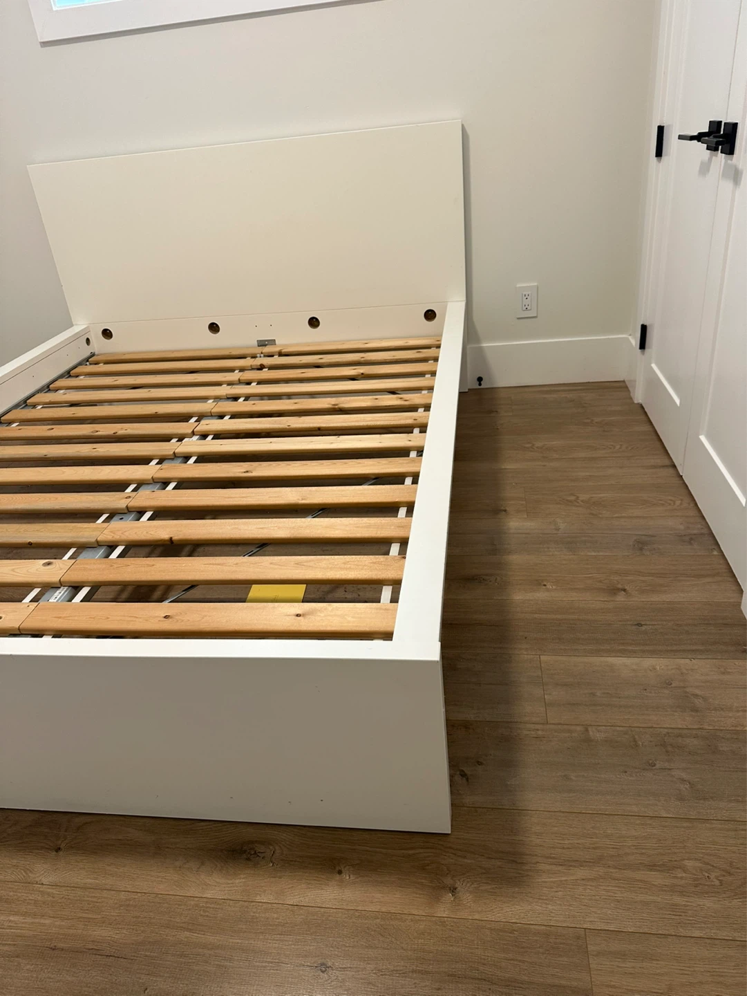 Ikea Queen malm bed frame *FREE DELIVERY - photo 2