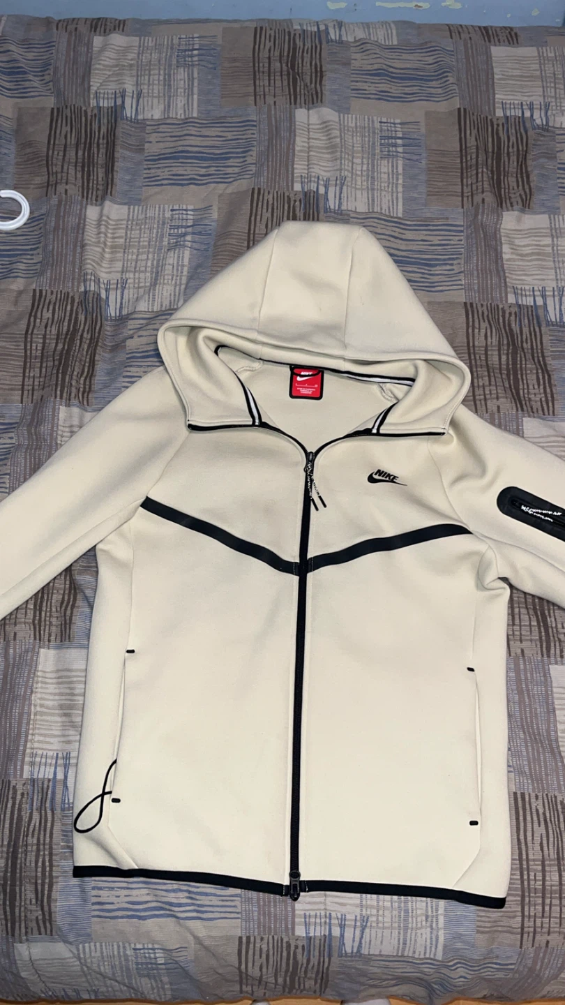 Cream Nike tech zip up