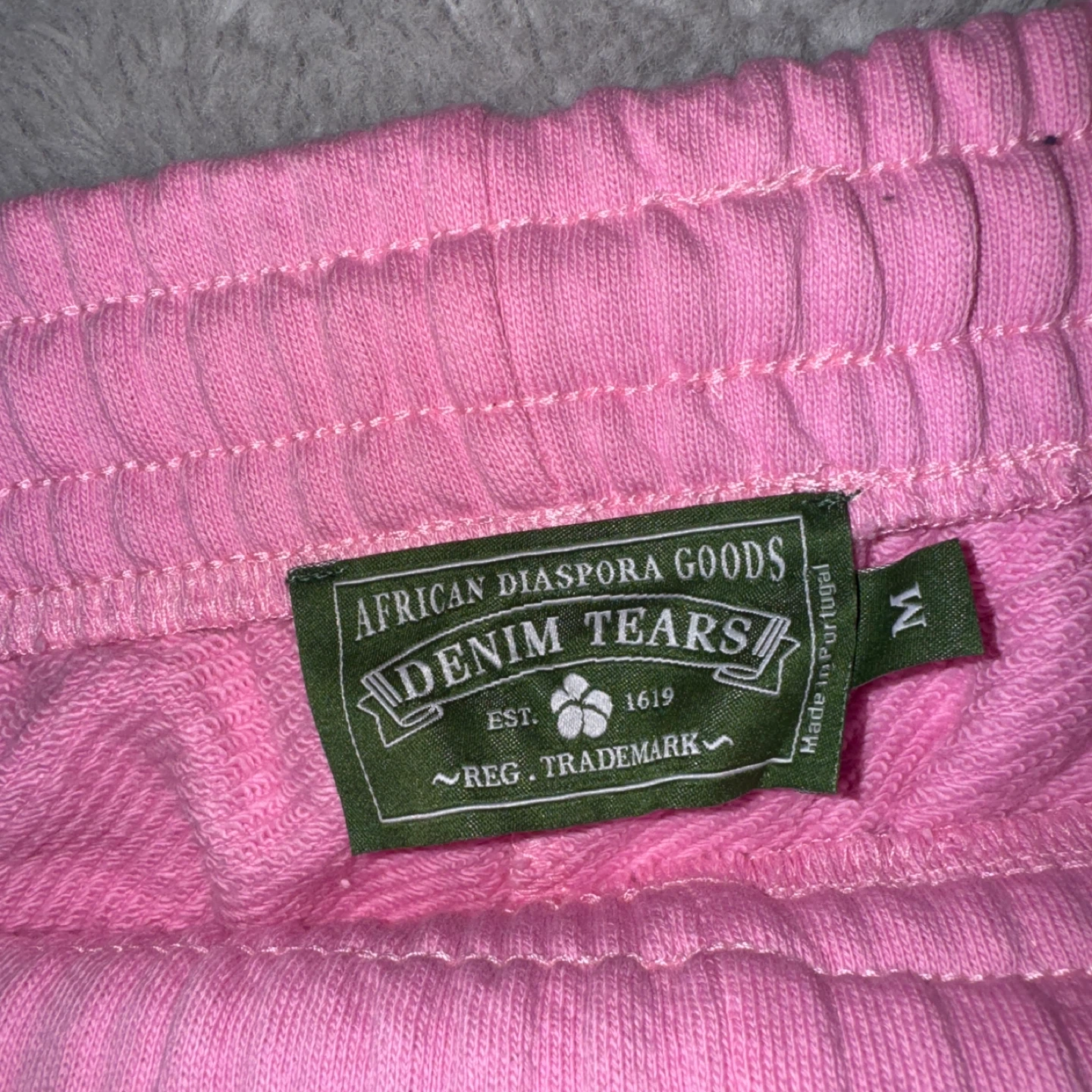 Pink denim tears shorts - photo 4