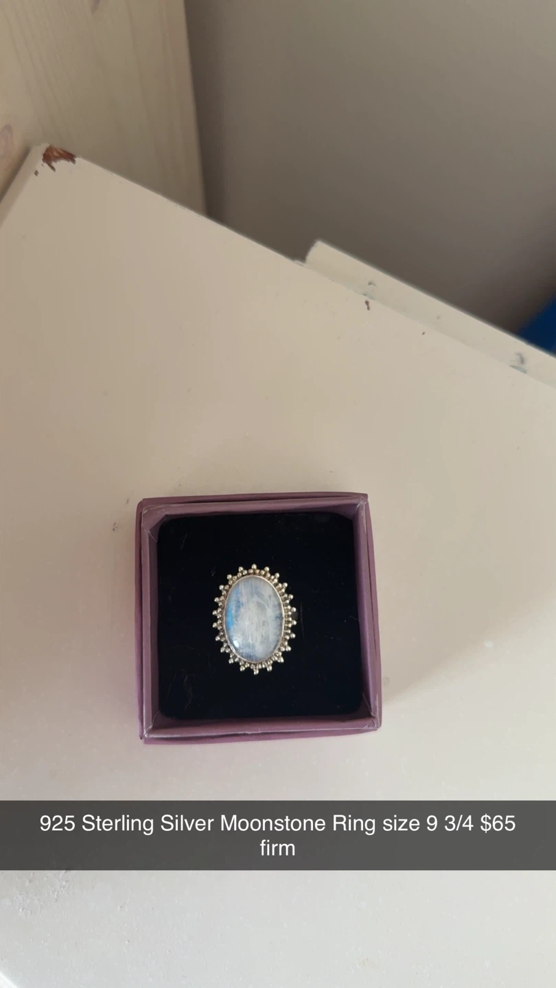 Rainbow moonstone 925 sterling silver ring