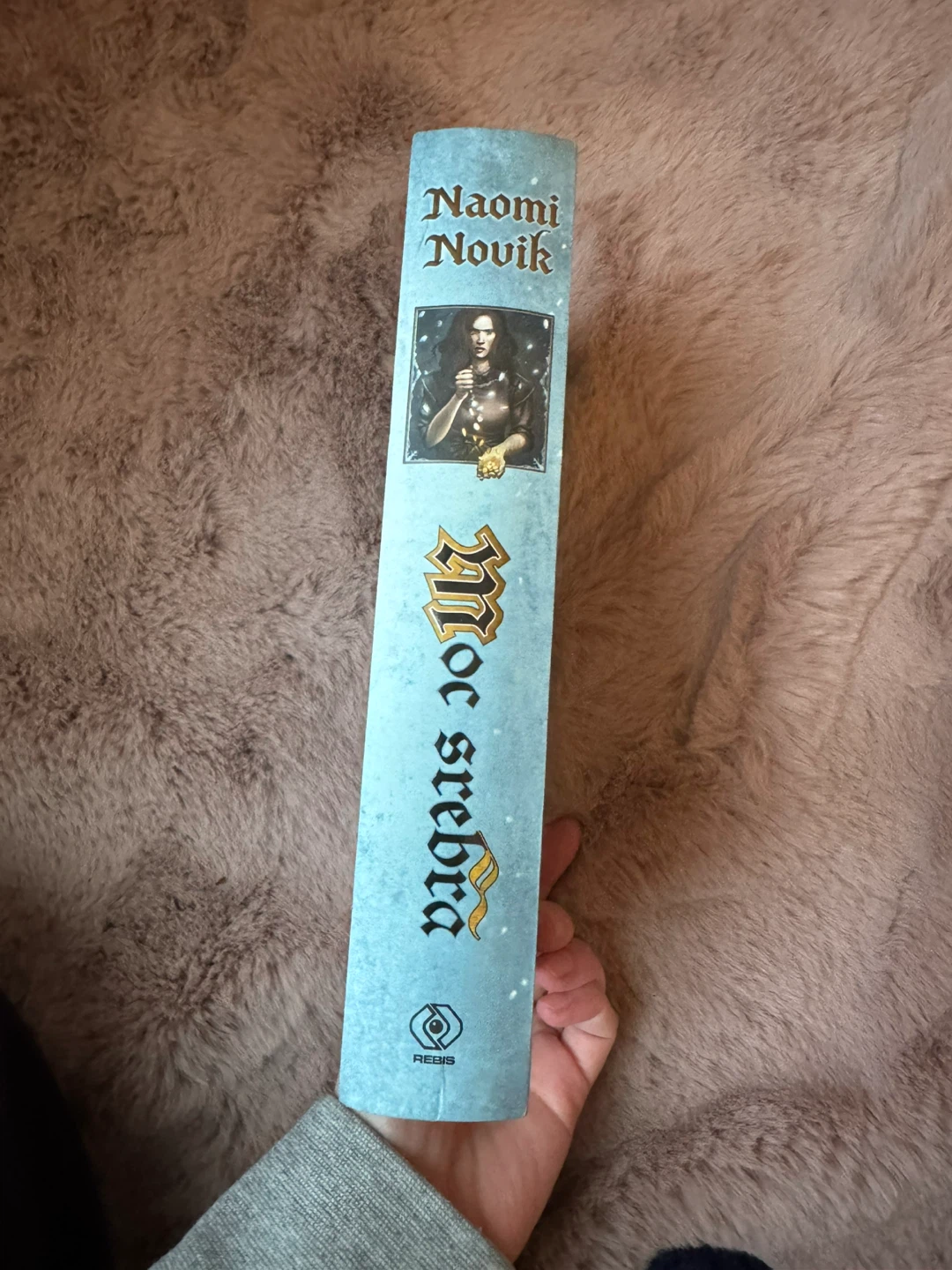 Hardcover Moc srebra by Naomi Novik - photo 3