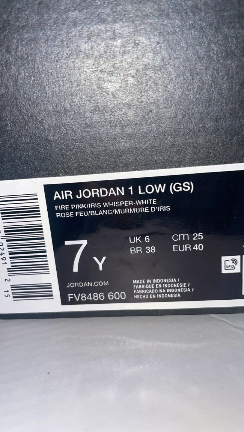 Air Jordan 1 Low (GS) "Fire Pink" Sz 7Y - photo 3