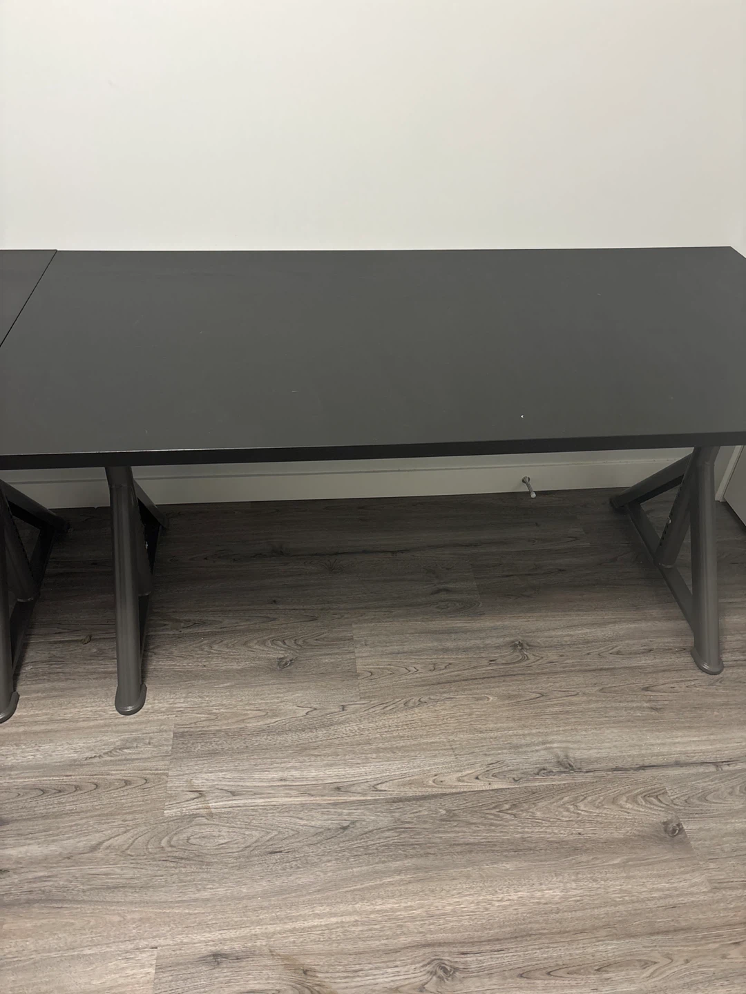 2x IKEA IDÅSEN Black Desks - photo 2