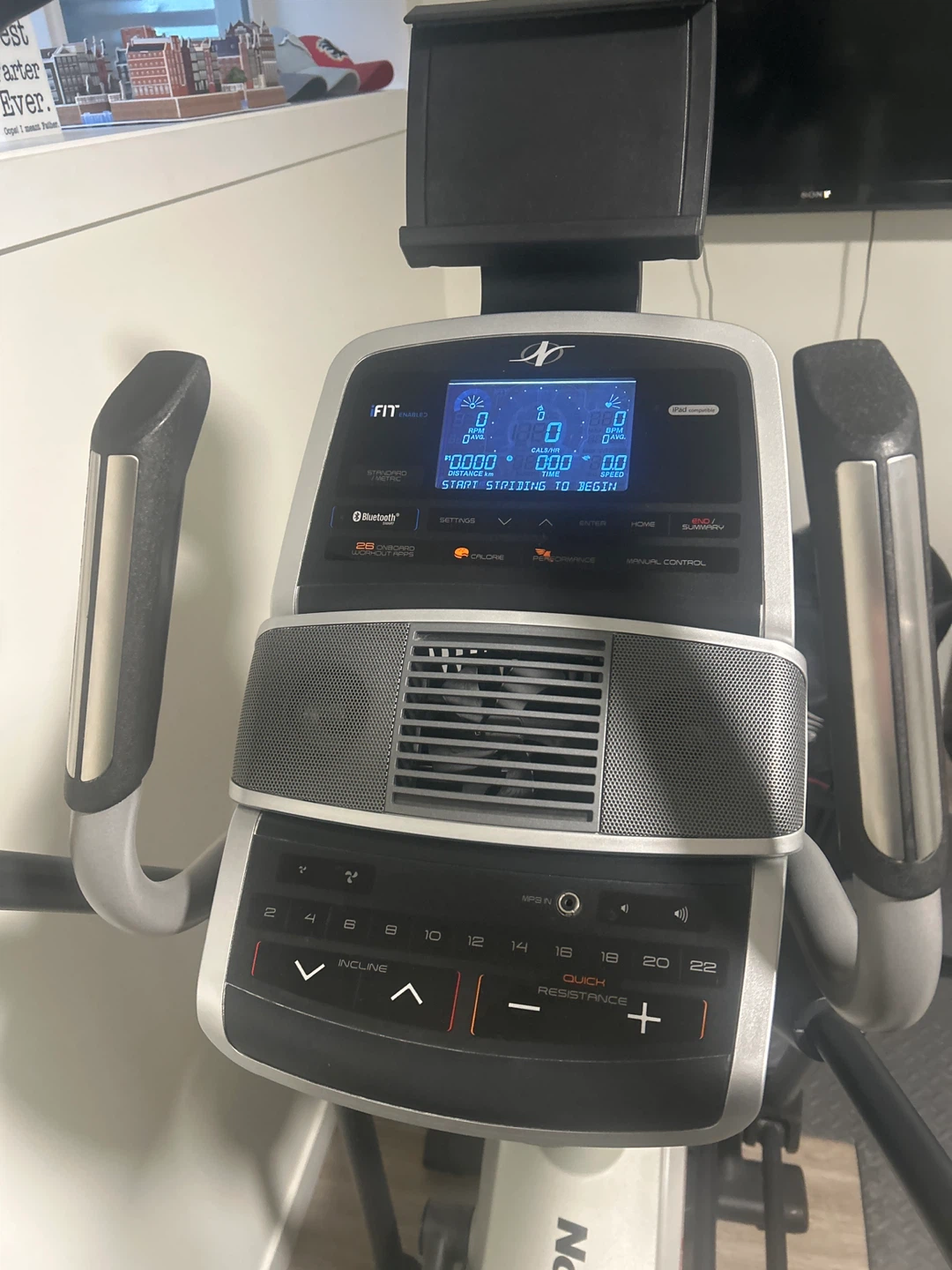 NordicTrack E9.5i Elliptical Trainer - photo 3