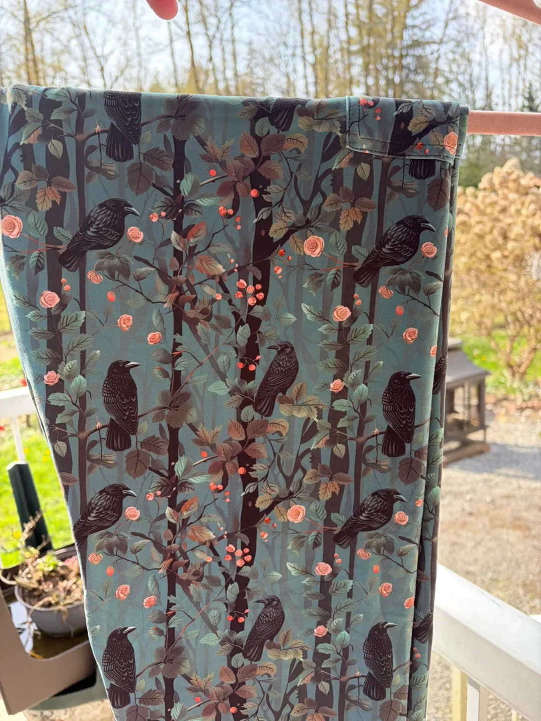 Women's Raven and Rose Leggings w/Pockets