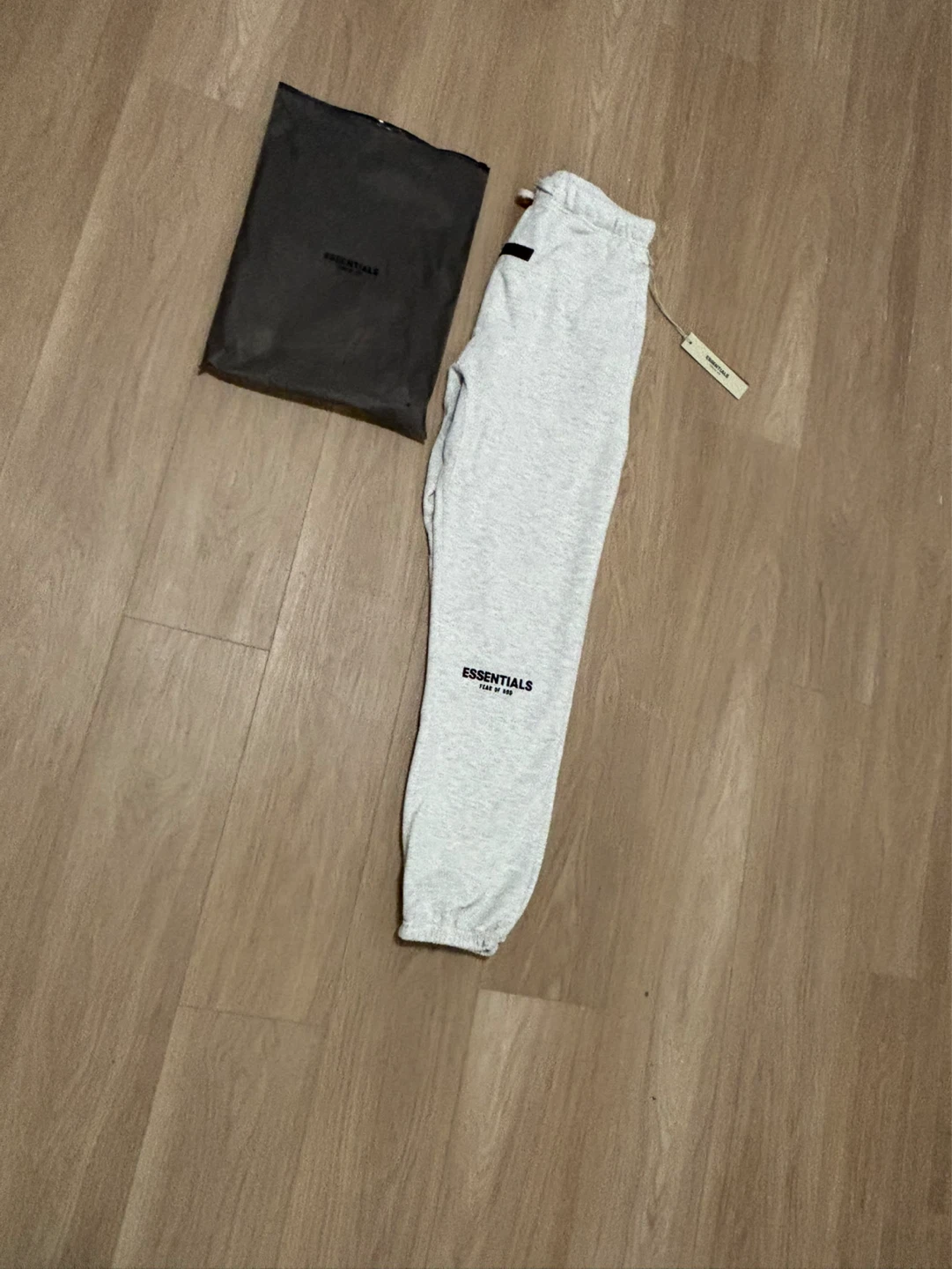 Fear of God Essentials Sweatpants - Grey