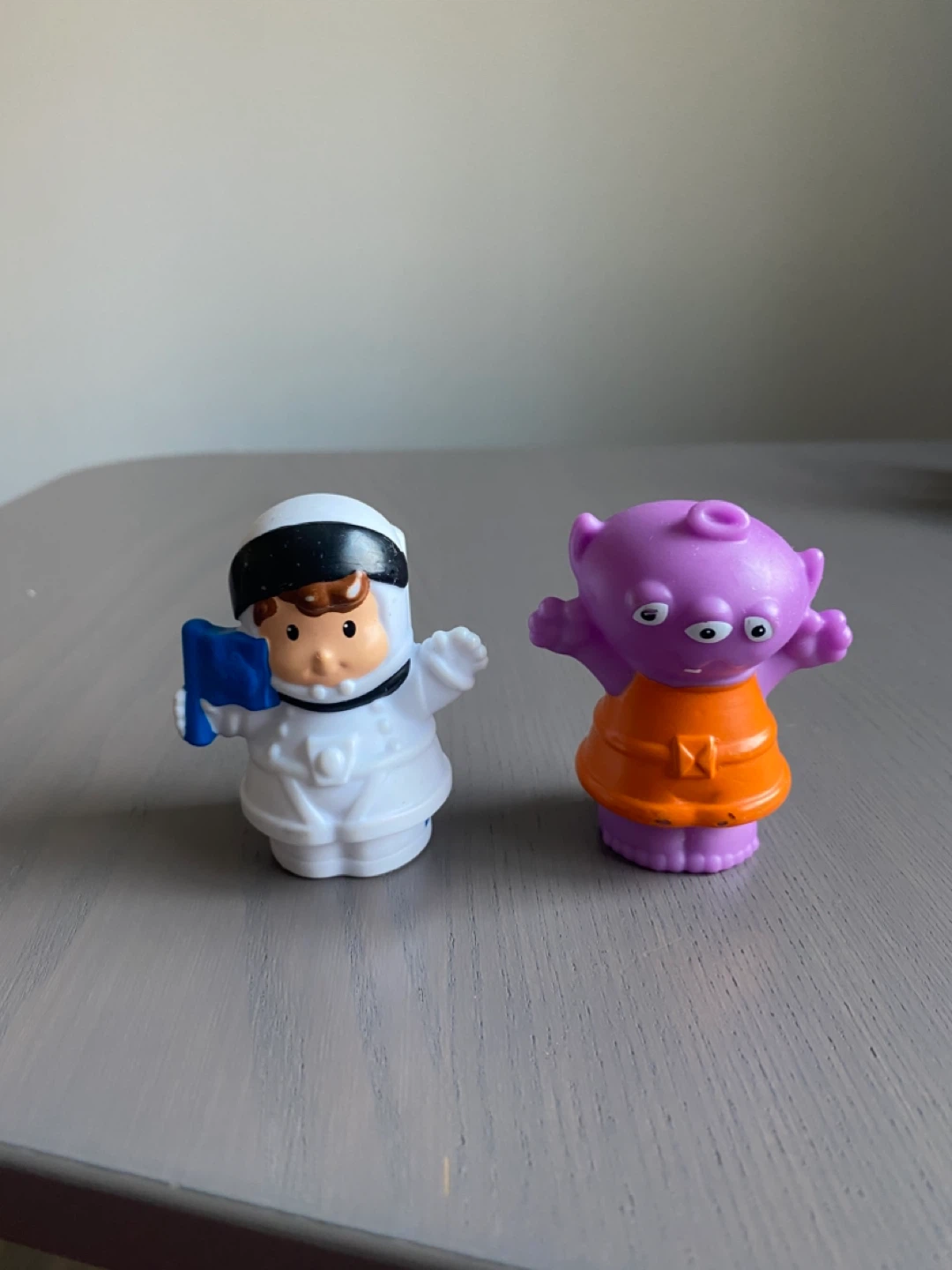 Fisher Price Little People Astronaut and Purple Alien Figure