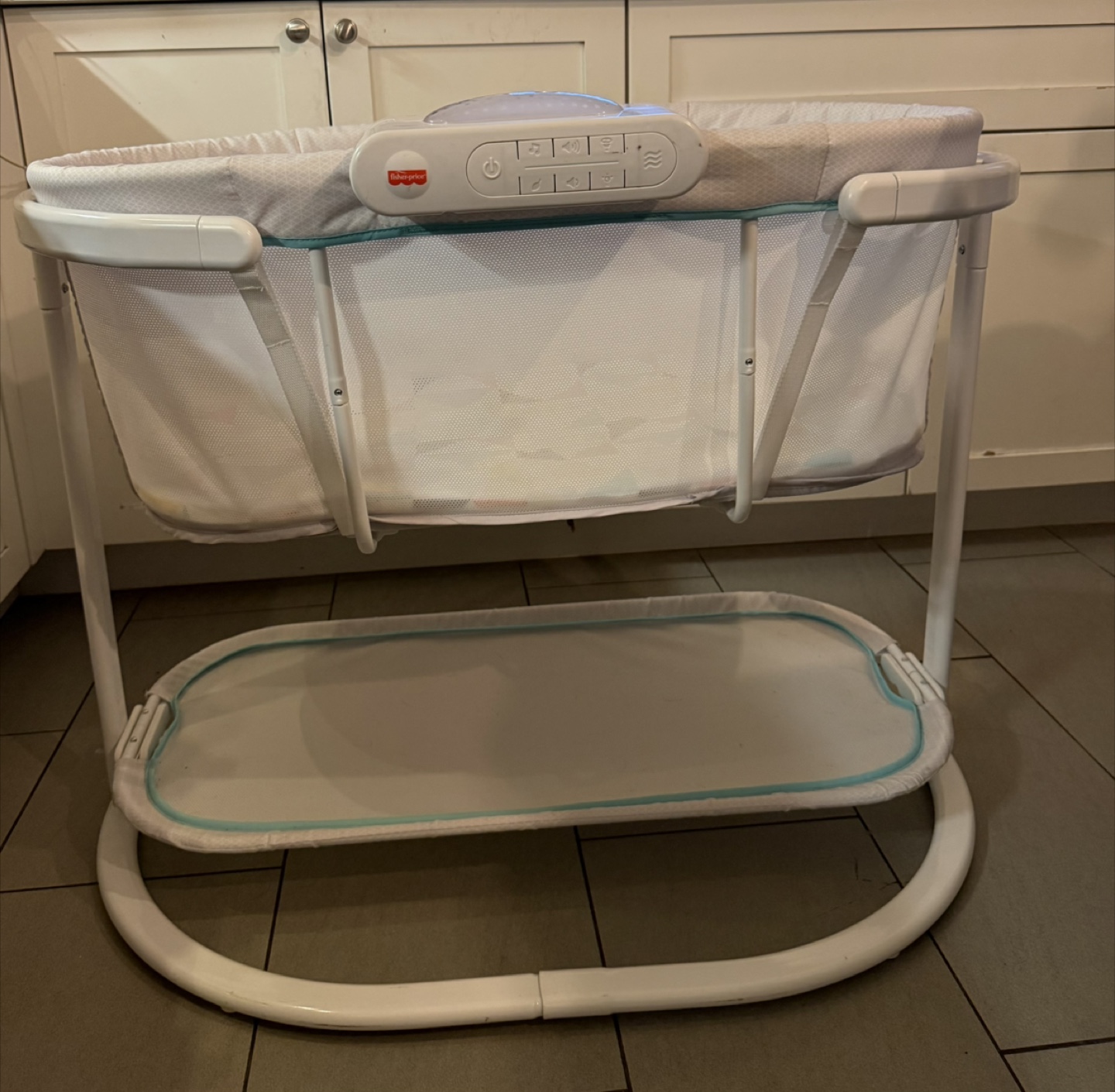 Newborn/ Mama essentials (mama bump, graco, fisher price +) - photo 3