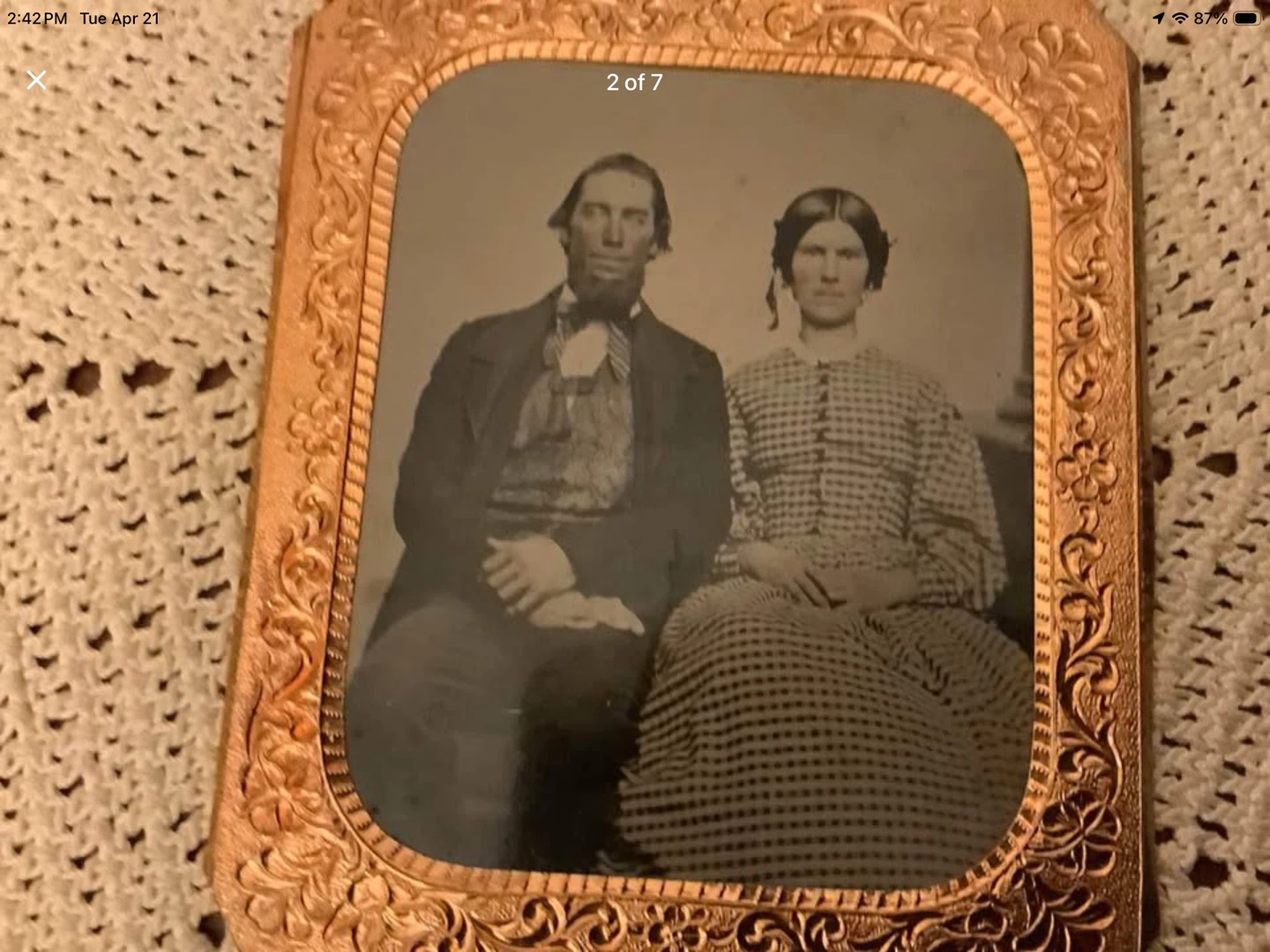 Victorian Era Tintype Photograph in a Gold Coloured Frame 🐞 - photo 3