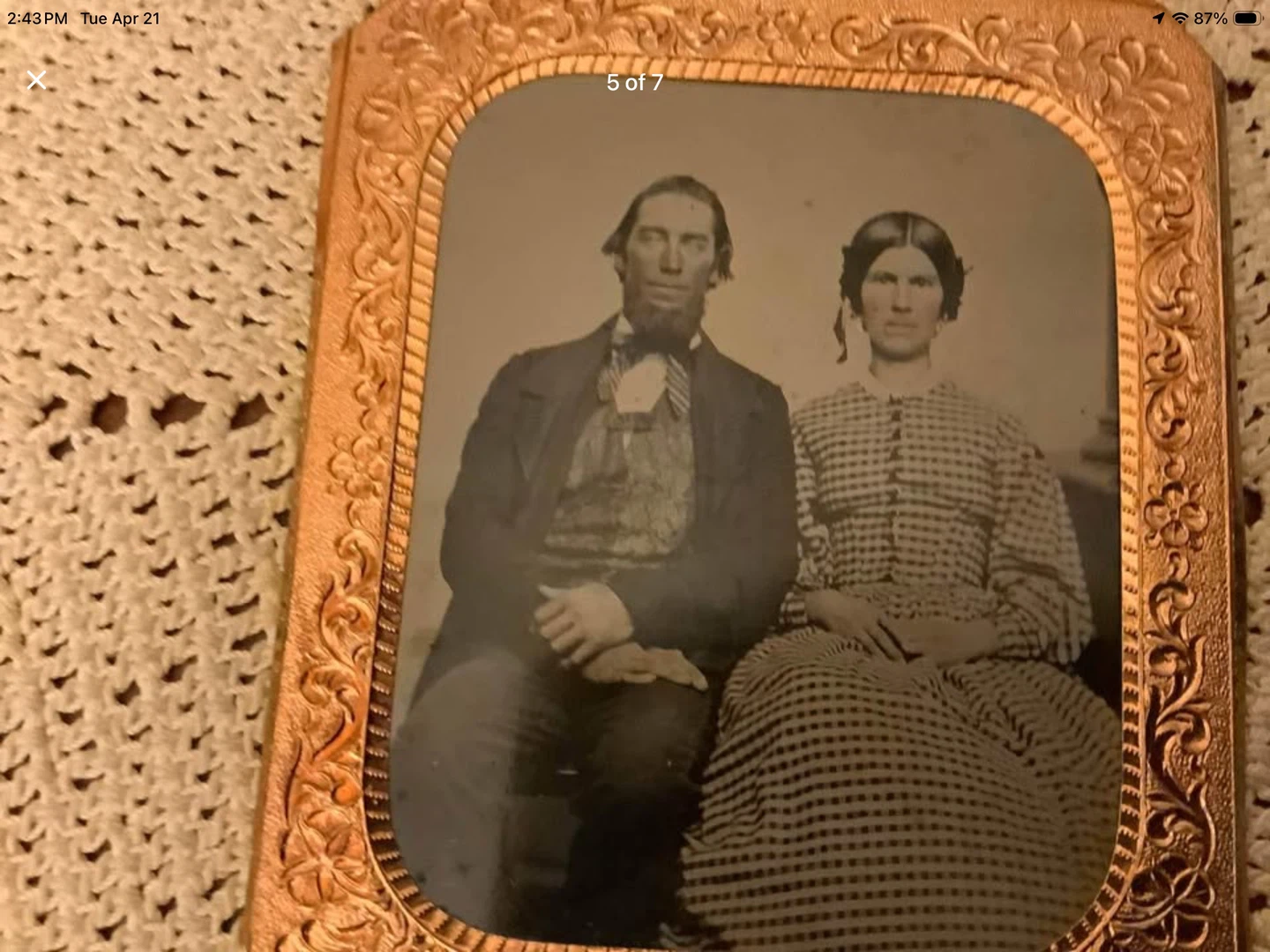 Victorian Era Tintype Photograph in a Gold Coloured Frame 🐞 - photo 4