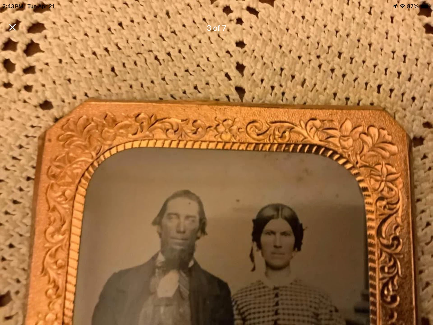Victorian Era Tintype Photograph in a Gold Coloured Frame 🐞 - photo 2