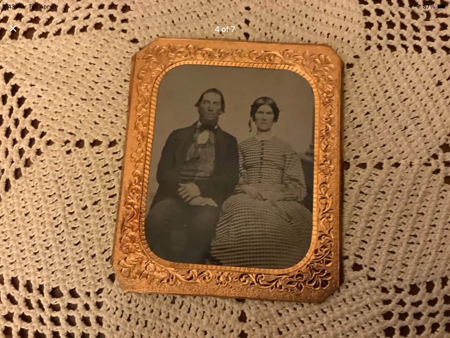 Victorian Era Tintype Photograph in a Gold Coloured Frame 🐞 - photo 5