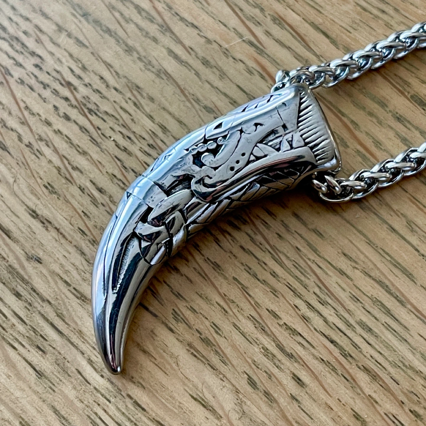 Viking-style wolf tooth Stainless steel necklace