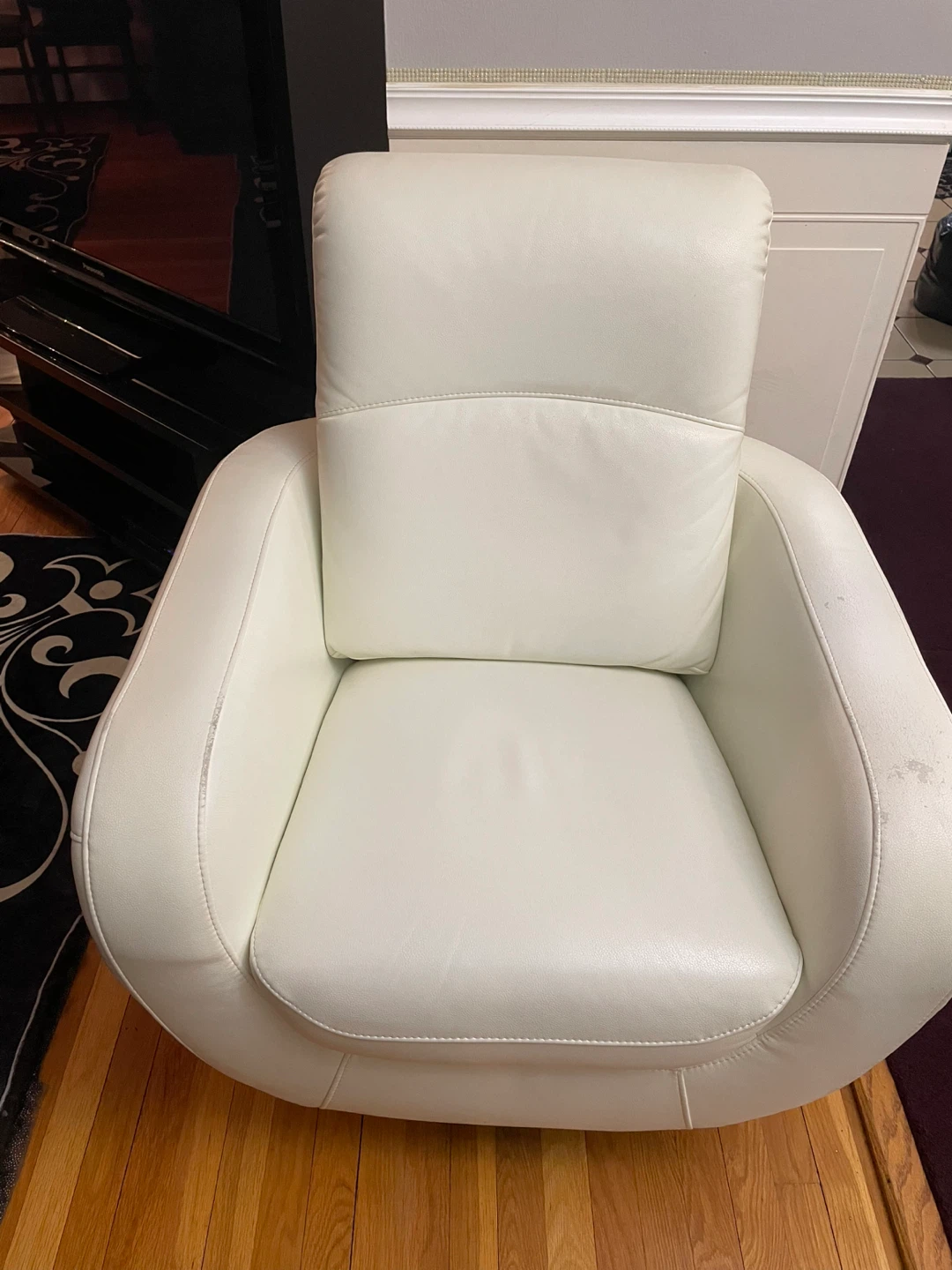 White Swivel Armchair - photo 2