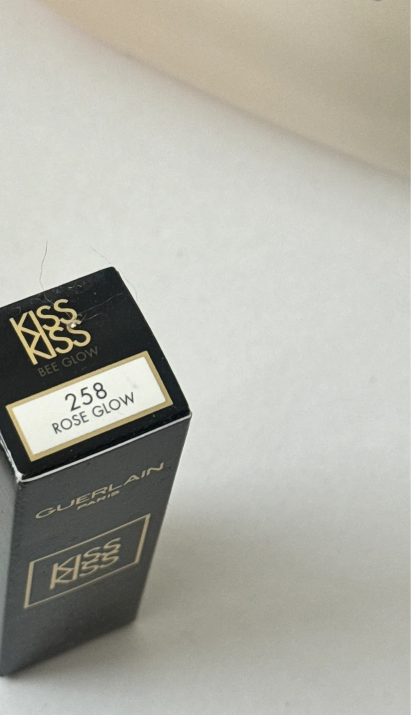 Guerlain KissKiss Bee Glow Lip Balm 258 Rose Glow - photo 3