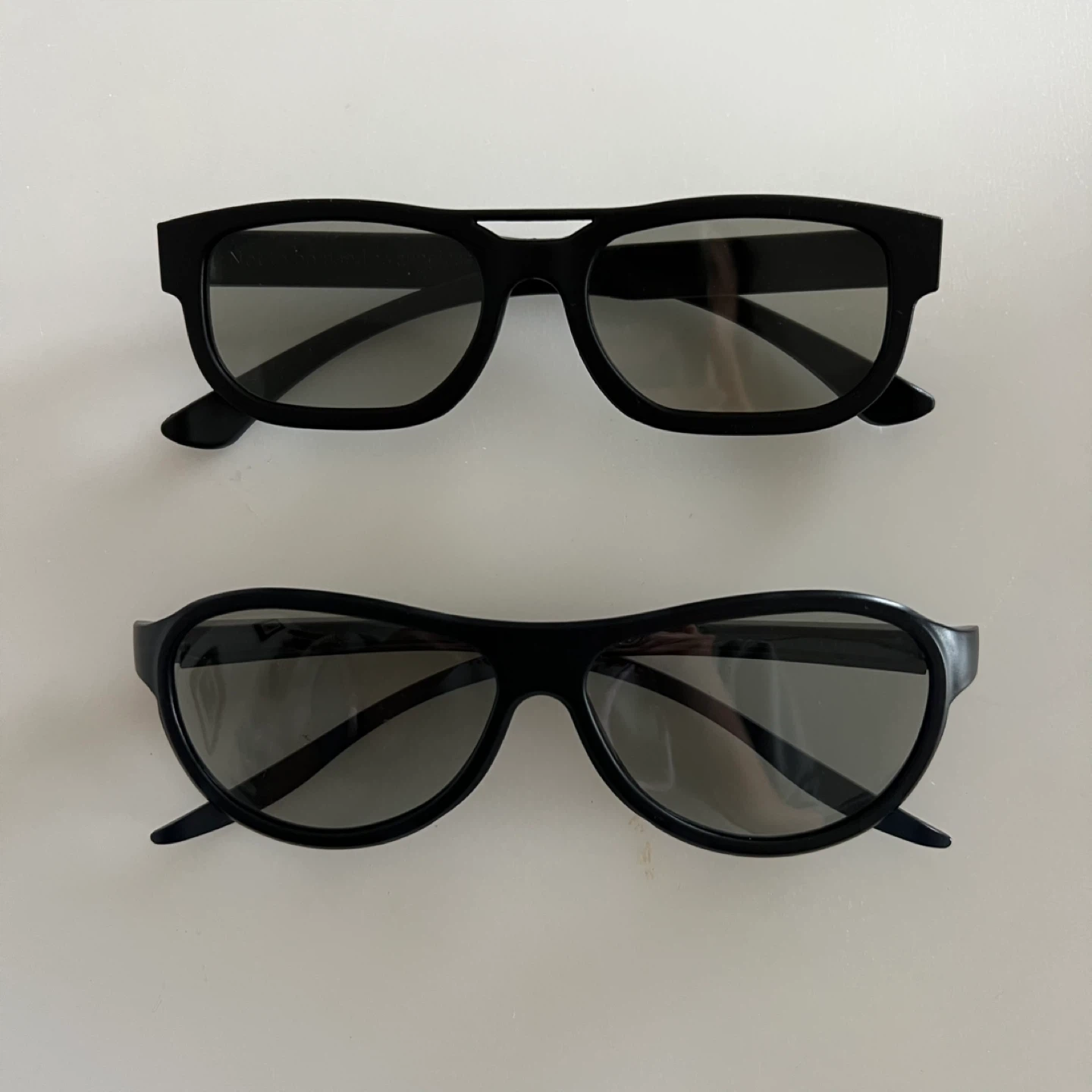 2 pairs of 3D Glasses
