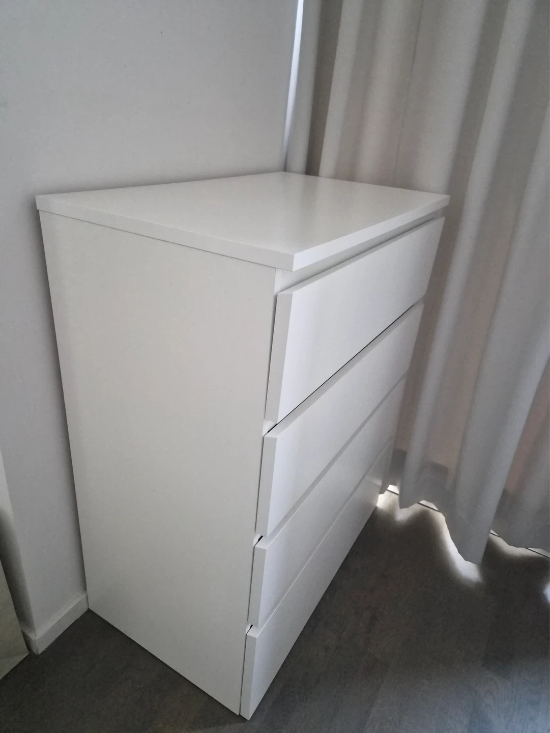 [Like NEW!] IKEA MALM 4 drawer chest White - photo 2