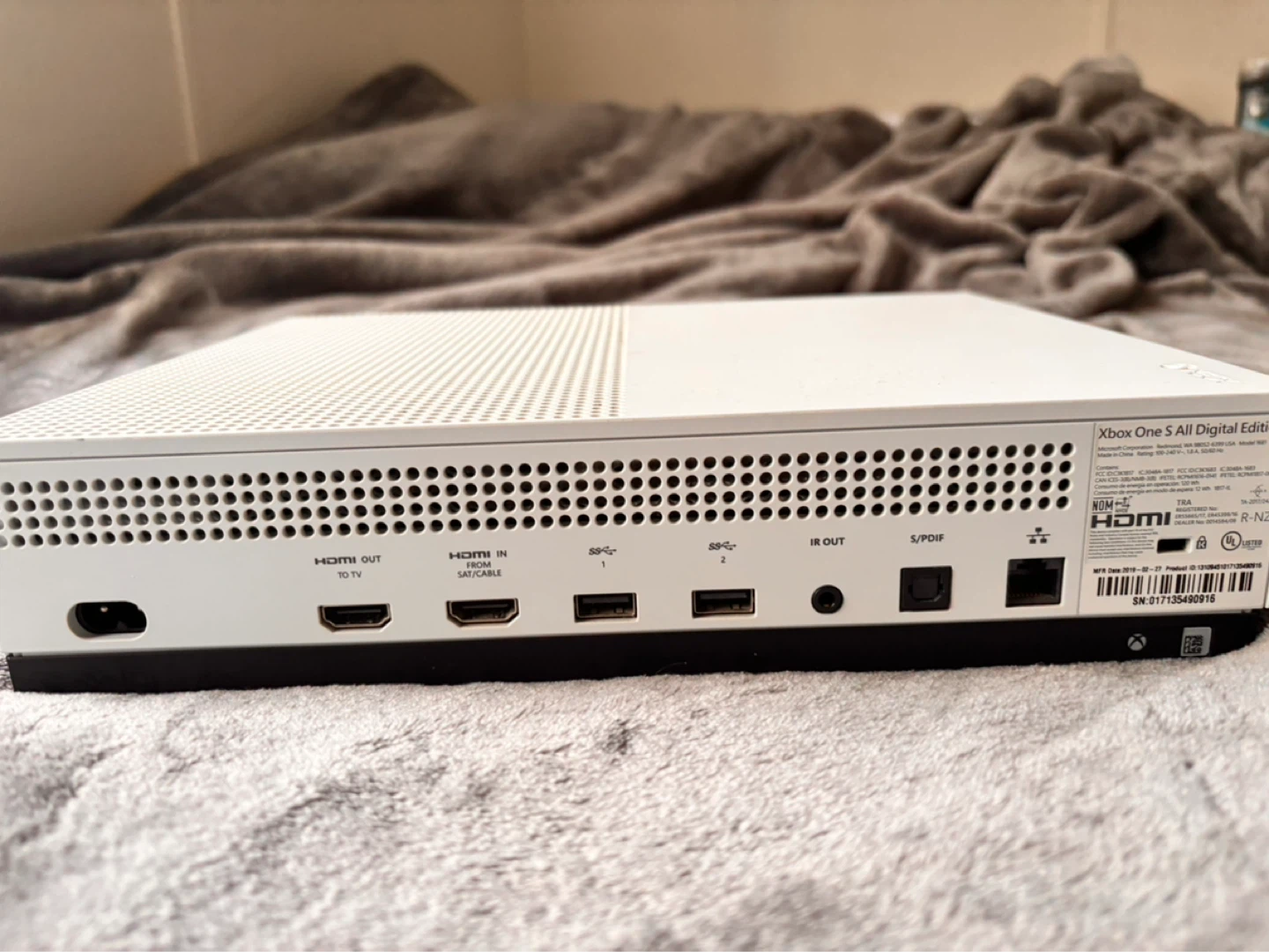 Xbox One S All-Digital Edition Console - photo 4