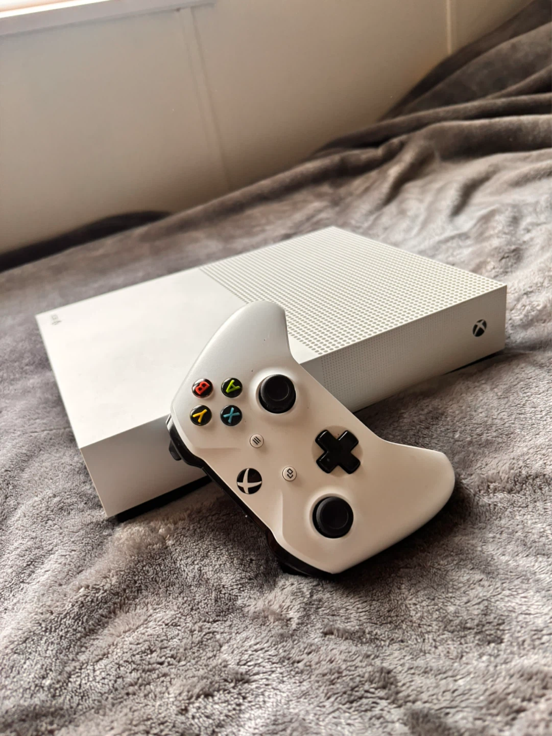 Xbox One S All-Digital Edition Console - photo 5